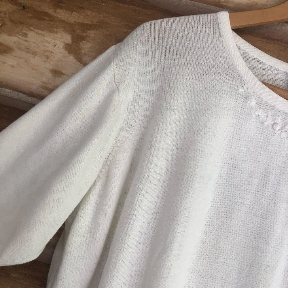 Vintage Cherokee daintily embroidered plus size 18W/20W short sleeve sweater